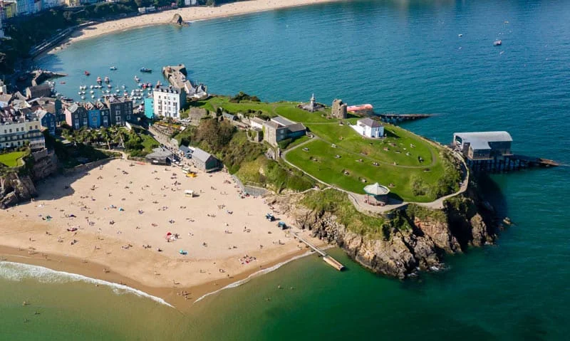 Visit Tenby Castle using reliable Tenby taxis.