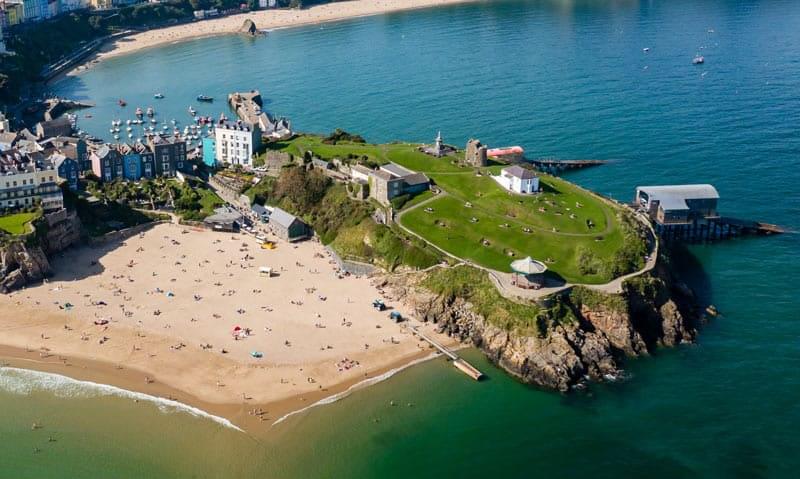 Visit Tenby Castle using reliable Tenby taxis.