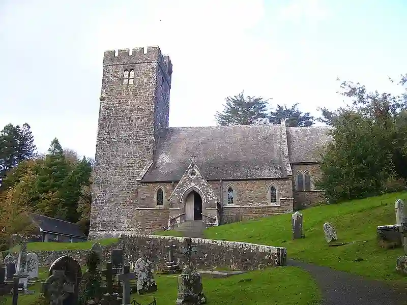 St Issell's Parish Church in Saundersfoot. Discover local history with Z Cars, offering Saundersfoot taxis for easy access